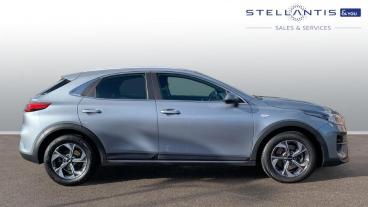 SPOTICAR Kia Xceed 1.0 T-gdi 2 Euro 6 (s/s) 5dr Used Car - Suv Petrol Blue - Crawley - 1200573076_2