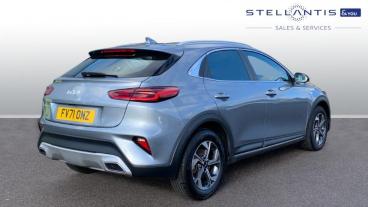 SPOTICAR Kia Xceed 1.0 T-gdi 2 Euro 6 (s/s) 5dr Used Car - Suv Petrol Blue - Crawley - 1200573076_3