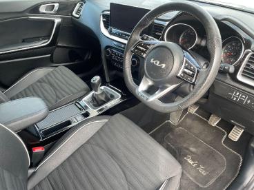 SPOTICAR Kia Xceed 1.5 T-gdi Gt-line Euro 6 (s/s) 5dr Used Car - Suv Petrol Silver - Sheffield - 1200639805_5