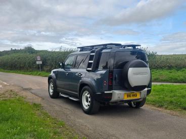 SPOTICAR Land Rover Defender 2.0 Sd4 Se Auto 4wd Euro 6 (s/s) 5dr Used Car - Suv Diesel Blue - Salisbury - 500544234_4