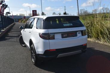 SPOTICAR Land Rover Discovery 2.0 D150 Euro 6 (s/s) 5dr Used Car - Suv Diesel White - Ballymena County Antrim - 1200605243_3