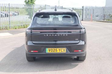 SPOTICAR Leapmotor C10 69.9kwh Auto 5dr Used Car - Suv Electric  - Bromsgrove - 1200519382_5