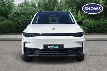 SPOTICAR Leapmotor C10 69.9kwh Auto 5dr Used Car - Suv Electric White - Basingstoke - 1200613771_5