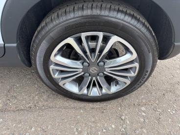 SPOTICAR Leapmotor T03 37.3kwh Auto 5dr Used Car - Saloon Electric Silver - Forfar - 1200622663_5