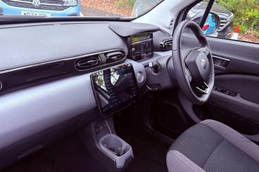 SPOTICAR Leapmotor T03 37.3kwh Auto 5dr Used Car - Saloon Electric Silver - Taunton - 1200643247_2