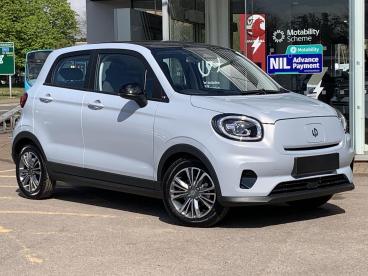 SPOTICAR Leapmotor T03 37.3kwh Auto 5dr Used Car - Saloon Electric Silver - Watford - 1200645620_1
