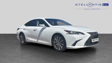 SPOTICAR Lexus Es 2.5 300h E-cvt Euro 6 (s/s) 4dr Used Car - Saloon Hybrid White - Leicester - 1200602463_1