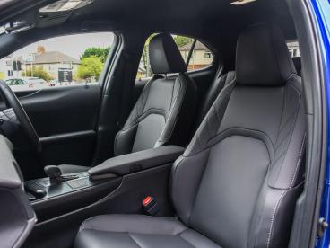 SPOTICAR Lexus Ux 2.0 300h F Sport Design E-cvt Euro 6 (s/s) 5dr Used Car - Suv Hybrid Blue - Hinckley - 1200539009_5