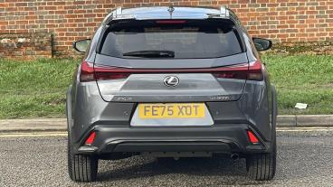 SPOTICAR Lexus Ux 2.0 300h F Sport Design E-cvt Euro 6 (s/s) 5dr Used Car - Suv Hybrid Grey - Hemel Hempstead - 1200583423_5