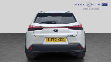 SPOTICAR Lexus Ux 2.0 250h E-cvt Euro 6 (s/s) 5dr Used Car - Suv Hybrid White - Leicester - 1200608539_4