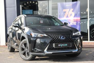 SPOTICAR Lexus Ux 2.0 250h E-cvt Euro 6 (s/s) 5dr Used Car - Suv Hybrid Black - Bulkington - 1200638589_1