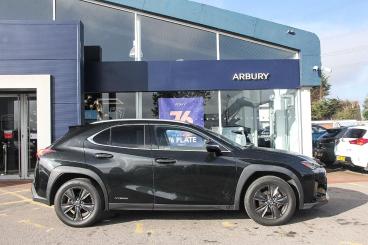 SPOTICAR Lexus Ux 2.0 250h E-cvt Euro 6 (s/s) 5dr Used Car - Suv Hybrid Black - Bulkington - 1200638589_5