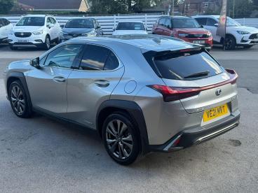 SPOTICAR Lexus Ux 2.0 250h F Sport E-cvt Euro 6 (s/s) 5dr Used Car - Suv Hybrid Silver - Billinghay - 1200639517_2