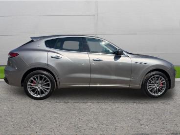 SPOTICAR Maserati Levante 3.0 V6 Gransport Zf 4wd Euro 6 (s/s) 5dr Used Car - Suv Petrol Grey - Selby - 1200618632_4