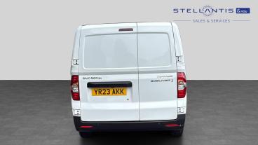 SPOTICAR Maxus E Deliver 3 Edeliver3 50.23kwh Auto Fwd L1 5dr Used Car - Commercial Vehicle Electric White - Sheffield - 1200605957_4
