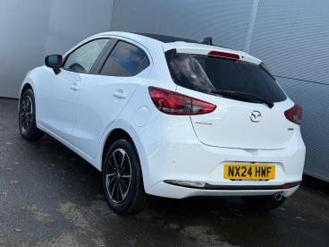 SPOTICAR Mazda 2 1.5 E-skyactiv G Mhev Homura Aka Euro 6 (s/s) 5dr Used Car - City Car Petrol White - Darlington - 1200541974_3