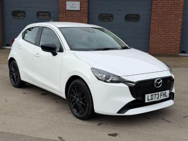 SPOTICAR Mazda 2 1.5 E-skyactiv G Mhev Homura Euro 6 (s/s) 5dr Used Car - City Car Petrol White - Billinghay - 1200586288_1