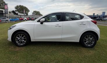 SPOTICAR Mazda 2 1.5 Skyactiv-g Se-l Euro 6 (s/s) 5dr Used Car - City Car Petrol White - Darlington - 1200601015_4