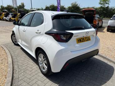 SPOTICAR Mazda 2 1.5h Centre-line Cvt Euro 6 (s/s) 5dr Used Car - City Car Hybrid White - Ryde - 1200605387_4