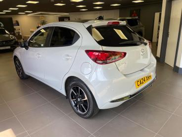 SPOTICAR Mazda 2 1.5 E-skyactiv G Mhev Homura Aka Euro 6 (s/s) 5dr Used Car - City Car Petrol Silver - Abergavenny - 1200618955_4