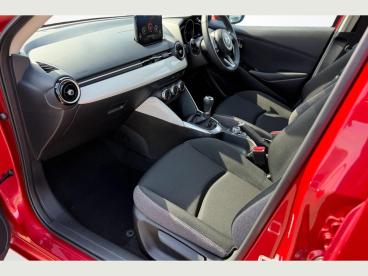SPOTICAR Mazda 2 1.5 Skyactiv-g Centre-line Euro 6 (s/s) 5dr Used Car - City Car Petrol Red - Eastbourne - 1200620129_2