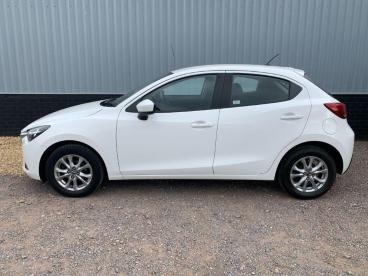 SPOTICAR Mazda 2 1.5 Skyactiv-g Se-l Nav+ Euro 6 (s/s) 5dr Used Car - City Car Petrol White - Tiverton - 1200624665_4