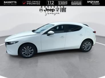 SPOTICAR Mazda 3 2.0 E-skyactiv-g Mhev Se-l Lux Euro 6 (s/s) 5dr Used Car - Saloon Petrol White - Swansea - 1200605335_4