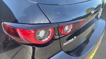 SPOTICAR Mazda 3 2.5 E-skyactiv-g Mhev Exclusive-line Euro 6 (s/s) Used Car - Saloon Petrol Black - Salford - 1200642285_5