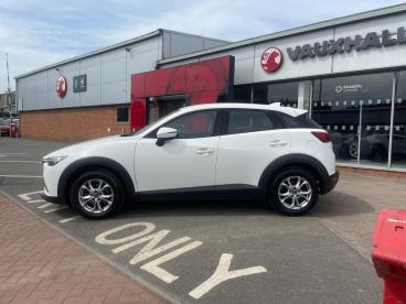 SPOTICAR Mazda Cx-3 2.0 Skyactiv-g Se Nav+ Euro 6 (s/s) 5dr Used Car - Suv Petrol White - Melton Mowbray - 1200634282_2