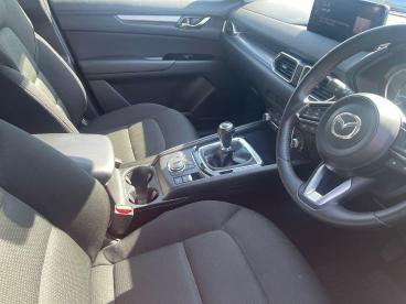 SPOTICAR Mazda Cx-5 2.0 E-skyactiv G Mhev Centre-line Euro 6 (s/s) 5dr Used Car - Suv Petrol White - Bridgend - 1200624633_3