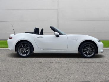 SPOTICAR Mazda Mx5 1.5 Skyactiv-g Se+ Euro 6 2dr Used Car - Saloon Petrol White - Selby - 1200554567_4