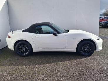 SPOTICAR Mazda Mx5 1.5 Skyactiv-g Se-l Euro 6 (s/s) 2dr Used Car - Saloon Petrol White - Trowbridge - 1200570718_5