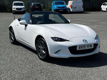 SPOTICAR Mazda Mx5 1.5 Skyactiv-g Se+ Euro 6 2dr Used Car - Saloon Petrol White - Colwyn Bay - 1200626195_1