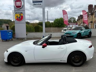 SPOTICAR Mazda Mx5 1.5 Skyactiv-g Icon Euro 6 2dr Used Car - Saloon Petrol White - Chippenham - 1200627380_5