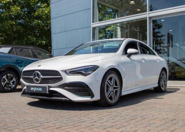 SPOTICAR Mercedes Cla 1.3 Cla180h Mhev Amg Line (executive) Coupe 7g-dct Used Car - Saloon Hybrid White - Aldershot - 1200625222_3