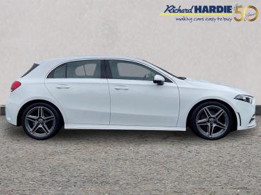 SPOTICAR Mercedes A Class Classe A 1.5 A180d Amg Line 7g-dct Euro 6 (s/s) 5dr Used Car - Saloon Diesel White - Ashington - 1200552401_3