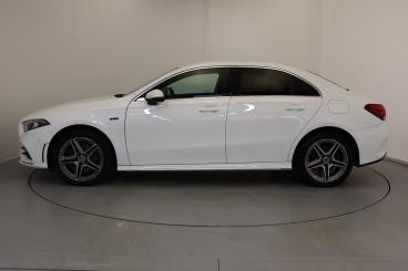 SPOTICAR Mercedes A Class Classe A 1.3 A250e 15.6kwh Amg Line (executive) 8g-dct Euro Used Car - Saloon Plug-in Hybrid White - Wellingborough - 1200565189_5