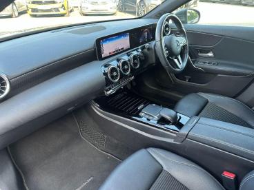 SPOTICAR Mercedes A Class Classe A 1.3 A180 Sport (executive) 7g-dct Euro 6 (s/s) 5dr Used Car - Saloon Petrol Grey - Billinghay - 1200575390_3