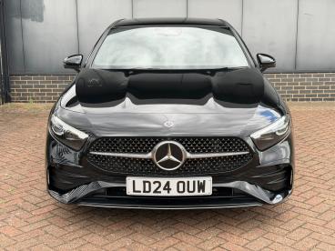 SPOTICAR Mercedes A Class Classe A 1.3 A200h Mhev Amg Line (premium Plus) 7g-dct Euro Used Car - Saloon Hybrid Black - Norwich - 1200616481_3