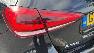 SPOTICAR Mercedes A Class Classe A 1.3 A200 Sport (executive) Euro 6 (s/s) 5dr Used Car - Saloon Petrol Black - Maidstone - 1200631945_5