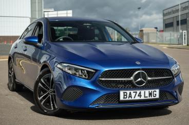 SPOTICAR Mercedes A Class Classe A 1.3 A180h Mhev Sport (executive) 7g-dct Euro 6 (s/ Used Car - Saloon Hybrid Blue - Bromsgrove - 1200634789_1