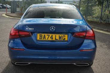 SPOTICAR Mercedes A Class Classe A 1.3 A180h Mhev Sport (executive) 7g-dct Euro 6 (s/ Used Car - Saloon Hybrid Blue - Bromsgrove - 1200634789_5