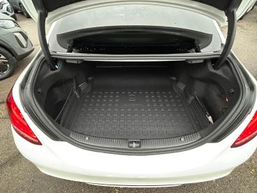 SPOTICAR Mercedes C Class Classe C 2.1 C220d Amg Line (premium Plus) G-tronic+ Euro 6 Used Car - Saloon Diesel White - Bulkington - 1200569851_4