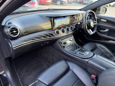 SPOTICAR Mercedes E Class Classe E 2.0 E300de 13.5kwh Amg Line G-tronic+ Euro 6 (s/s) Used Car - Estate Plug-in Hybrid Black - Billinghay - 1200552587_4