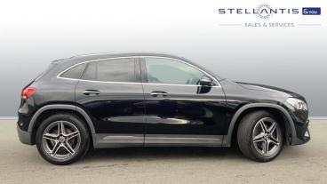 SPOTICAR Mercedes Gla 1.3 Gla180 Amg Line (premium) 7g-dct Euro 6 (s/s) Used Car - Suv Petrol Black - Sheffield - 1200547365_2