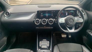 SPOTICAR Mercedes Gla 1.3 Gla180 Amg Line (premium) 7g-dct Euro 6 (s/s) Used Car - Suv Petrol Black - Sheffield - 1200547365_4