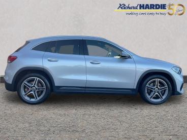 SPOTICAR Mercedes Gla 2.0 Gla220d Amg Line (premium Plus) 8g-dct 4matic Used Car - Suv Diesel Silver - Ashington - 1200562928_5