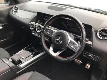 SPOTICAR Mercedes Gla 1.3 Gla200 Amg Line (premium) 7g-dct Euro 6 (s/s) Used Car - Suv Petrol Black - Bangor - 1200591149_3