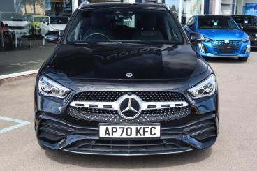 SPOTICAR Mercedes Gla 2.0 Gla200d Amg Line (premium) 8g-dct Euro 6 (s/s) Used Car - Suv Diesel Black - Leamington - 1200596039_3
