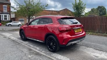 SPOTICAR Mercedes Gla 1.6 Gla200 Amg Line Edition 7g-dct Euro 6 (s/s) 5d Used Car - Suv Petrol Red - Nottingham - 1200606573_5